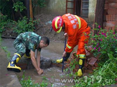 玉溪李棋組暴雨致村子被淹