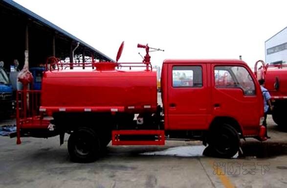 消防車，鄉(xiāng)鎮(zhèn)消防車 消防灑水車 灑水消防車