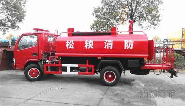 消防車，鄉(xiāng)鎮(zhèn)消防車 消防灑水車 灑水消防車