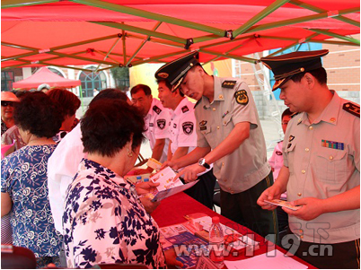 徐州消防走進(jìn)社區(qū)宣傳消防知識(shí)