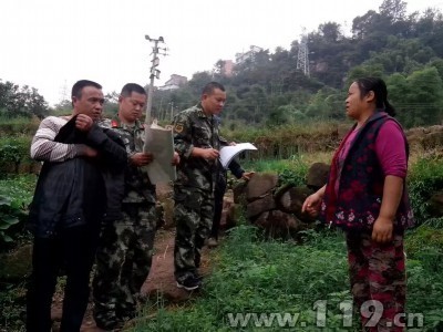 昭通消防深入農(nóng)村 走訪幫扶為群眾送關(guān)懷[圖]